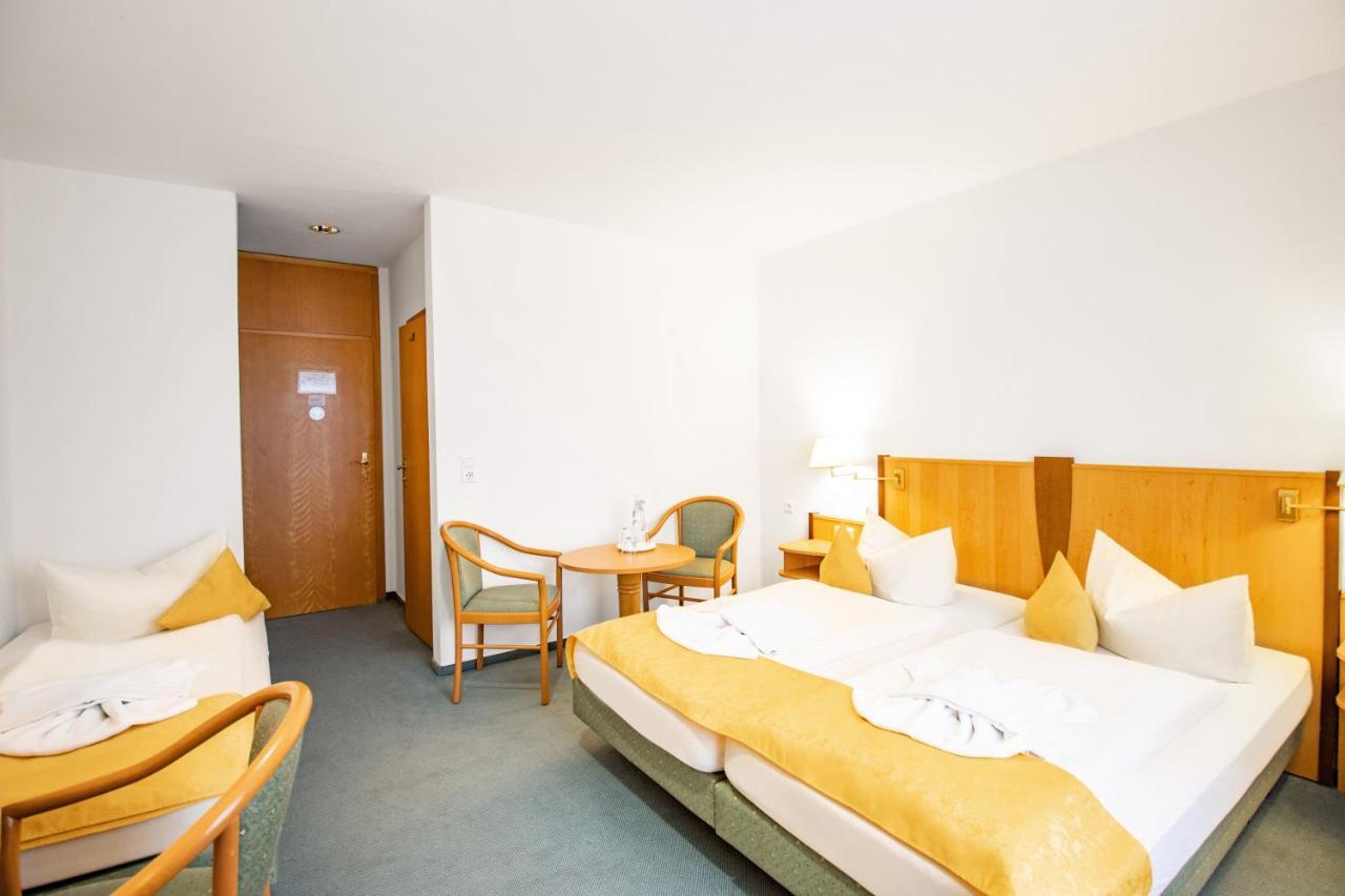 Hotel Garni Zwickau-Mosel ミュルセン エクステリア 写真