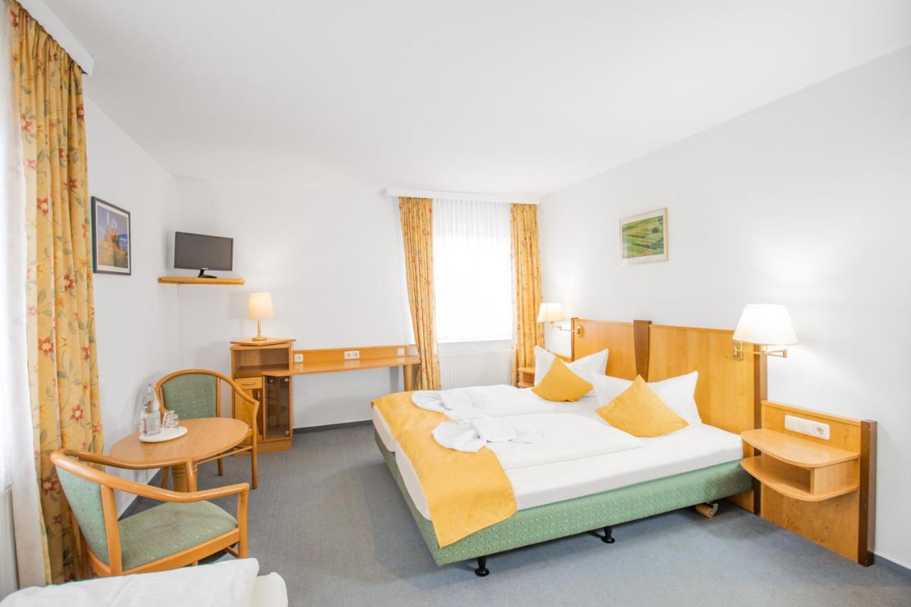 Hotel Garni Zwickau-Mosel ミュルセン エクステリア 写真