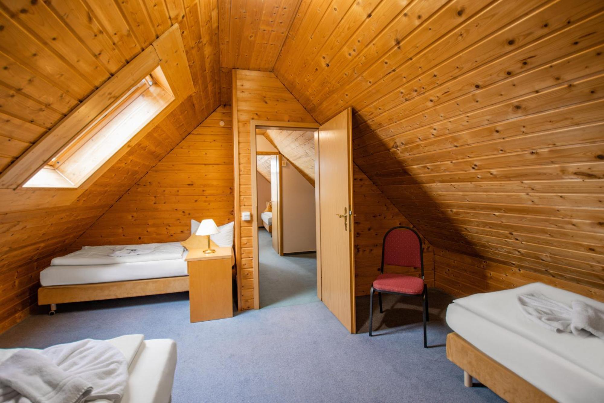 Hotel Garni Zwickau-Mosel ミュルセン エクステリア 写真