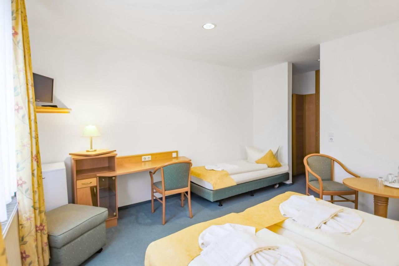 Hotel Garni Zwickau-Mosel ミュルセン エクステリア 写真