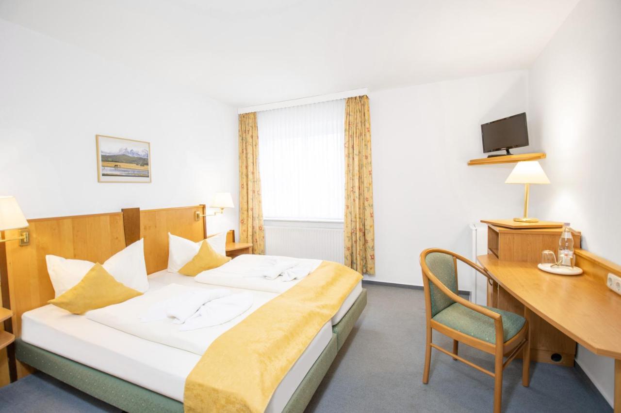 Hotel Garni Zwickau-Mosel ミュルセン エクステリア 写真
