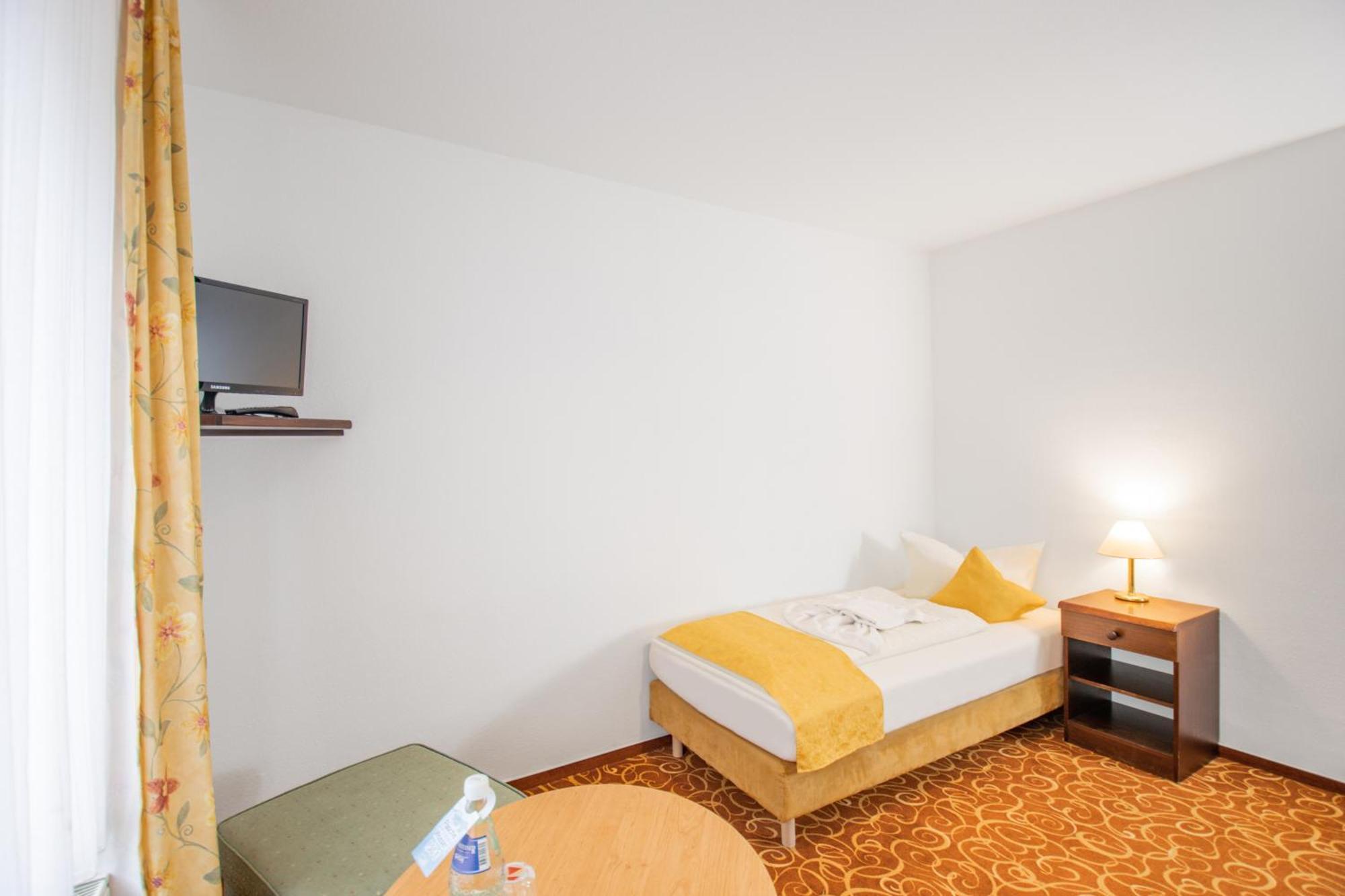 Hotel Garni Zwickau-Mosel ミュルセン 部屋 写真
