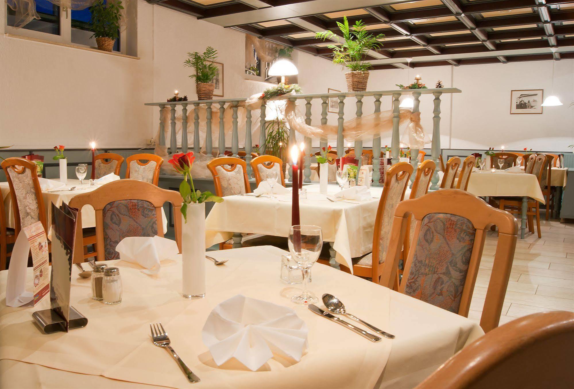 Hotel Garni Zwickau-Mosel ミュルセン エクステリア 写真